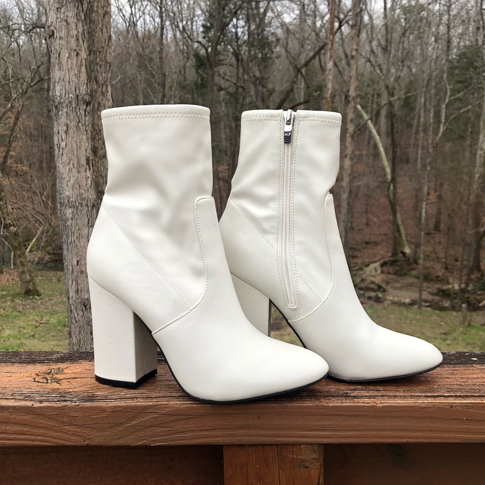 Marc Fisher Fitted Heeled Ankle Boots - 8.5 M